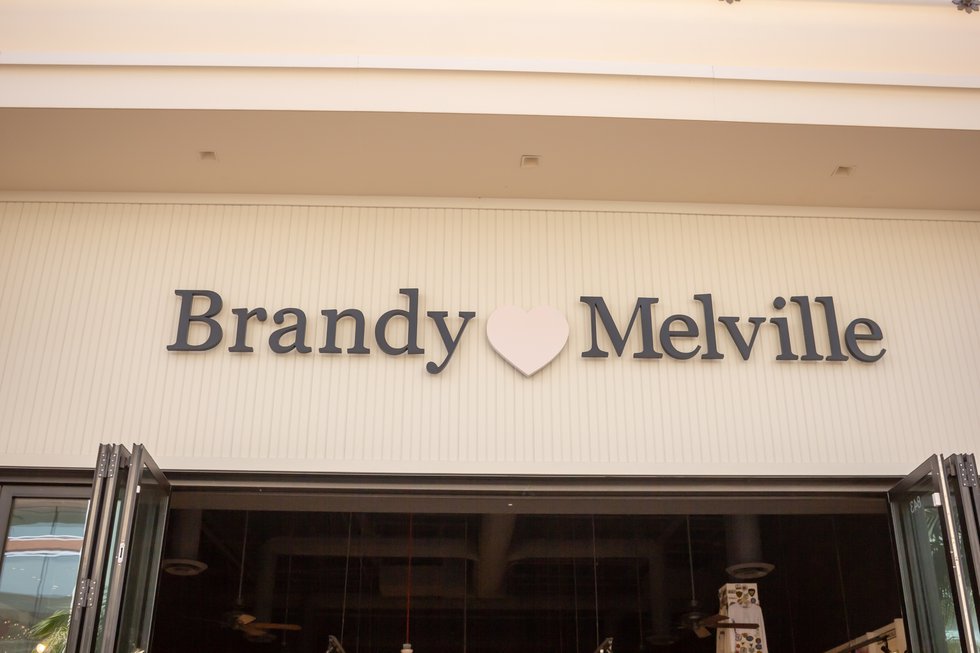 Brandy Melville Coming To Town Square Southlake Style Southlake S   Shutterstock 1365793685 (1) 